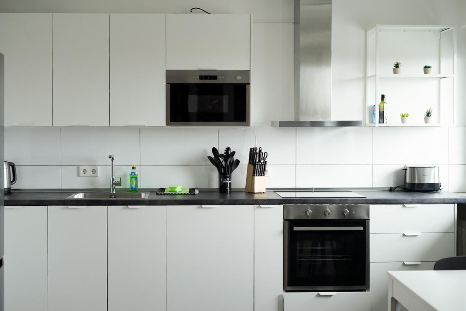Moeblierte 3-Zimmer-Wohnung Nahe Duesseldorf In Duisburg-Sued Bagian luar foto