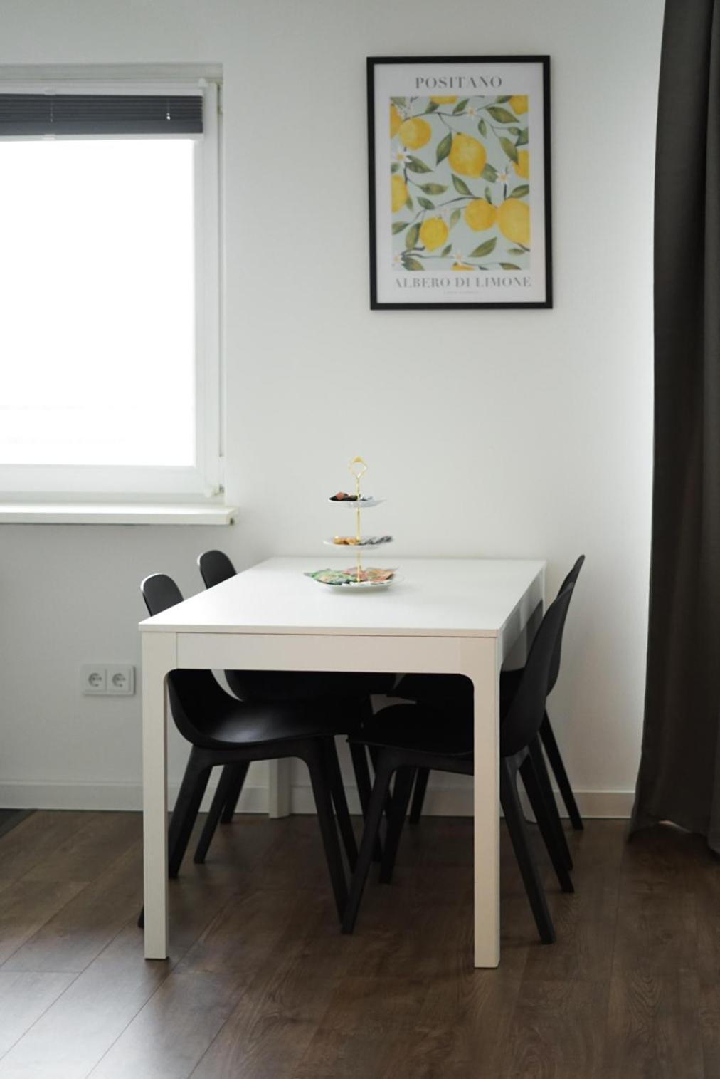 Moeblierte 3-Zimmer-Wohnung Nahe Duesseldorf In Duisburg-Sued Bagian luar foto