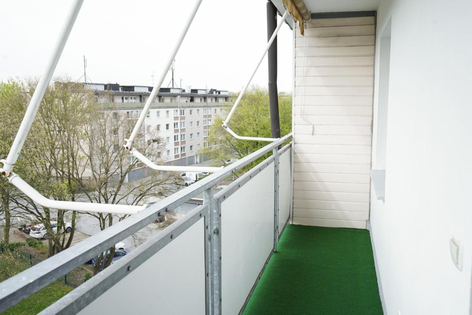 Moeblierte 3-Zimmer-Wohnung Nahe Duesseldorf In Duisburg-Sued Bagian luar foto