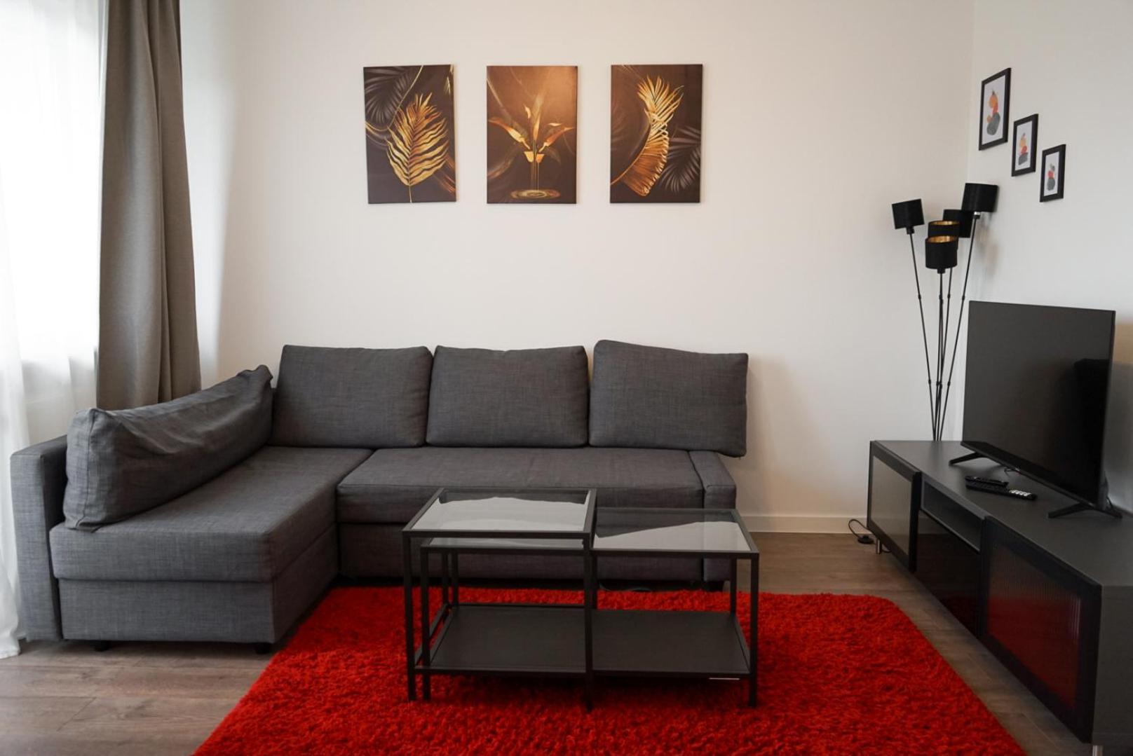 Moeblierte 3-Zimmer-Wohnung Nahe Duesseldorf In Duisburg-Sued Bagian luar foto
